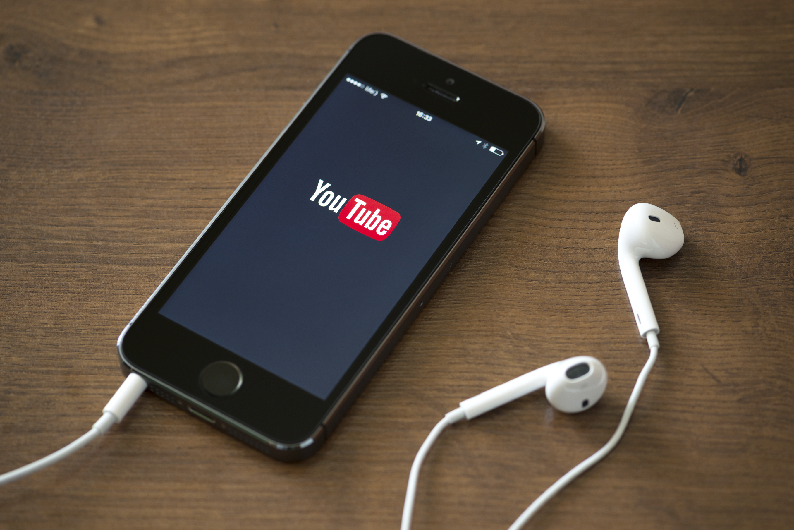YouTube application on Apple iPhone 5S